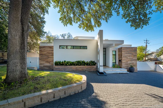 $2,449,900 | 100 Canterbury Hill Street, Terrell Hills, TX 78209