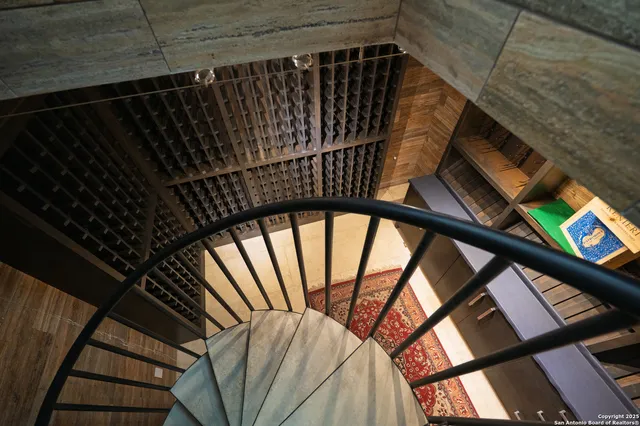 $2,449,900 | 100 Canterbury Hill Street, Terrell Hills, TX 78209