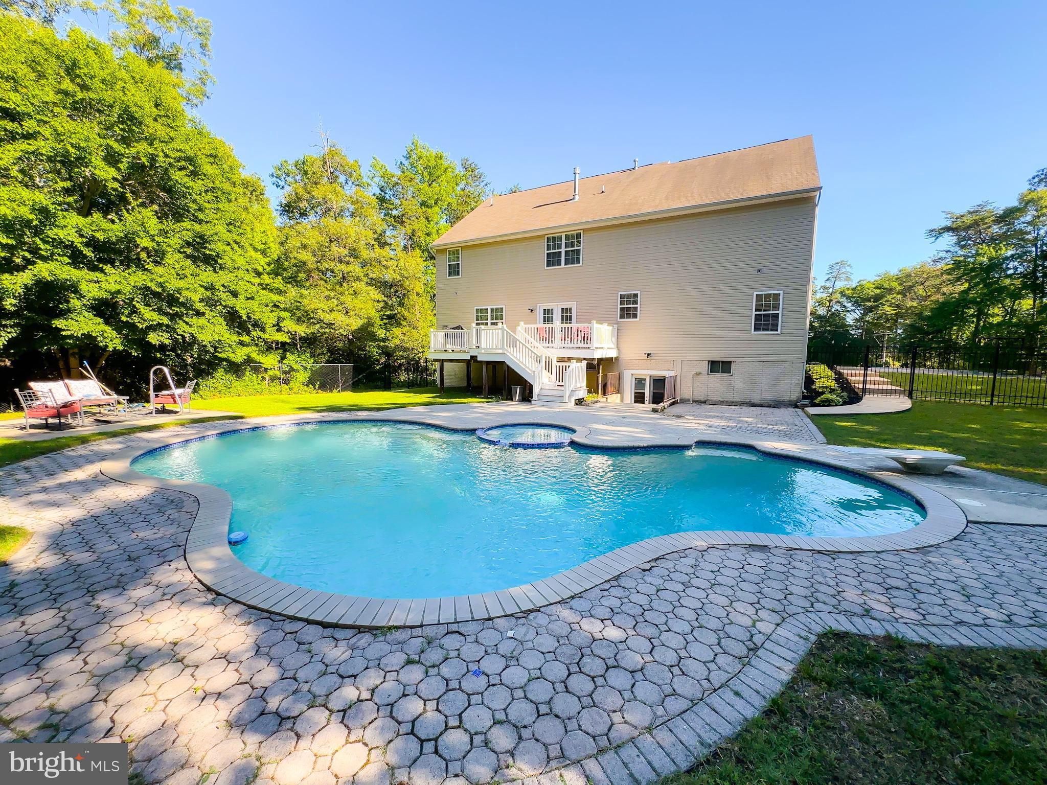 11041 North Keys Road Brandywine, MD 20613 - Photo 50 of 60 Pool