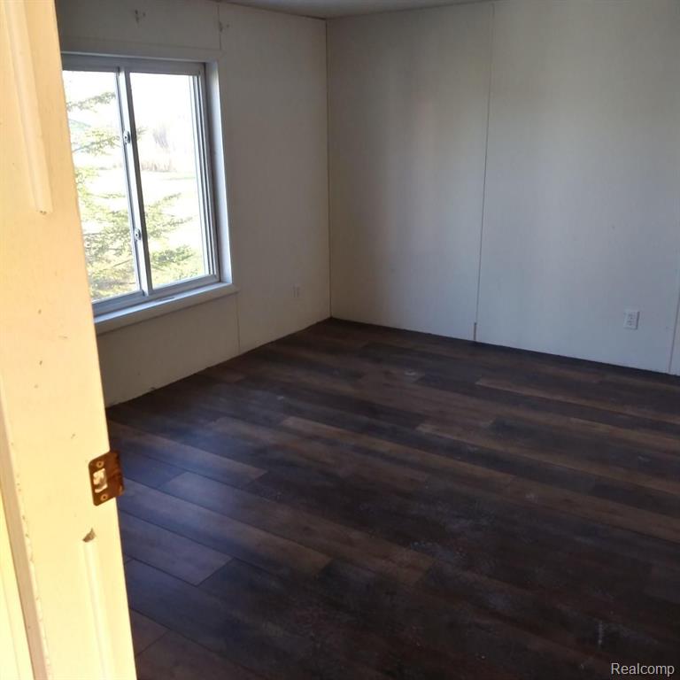 119 East McKimmey Road Gladwin, MI 48624 - Photo 4 of 9