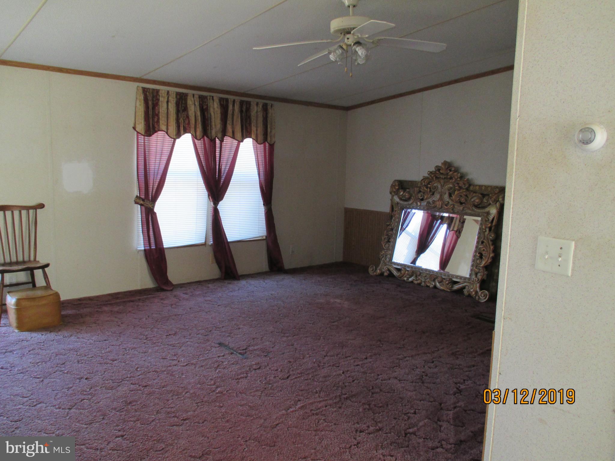 131 Virginia Line Road Berkeley Springs, WV 25411 - Photo 5 of 15 living room