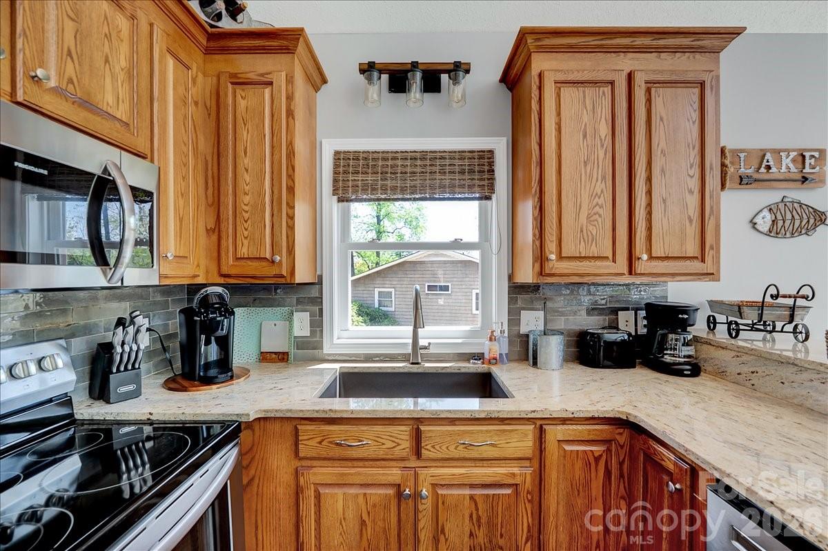 23243 Swift Island Road Albemarle, NC 28001 - Photo 10 of 39