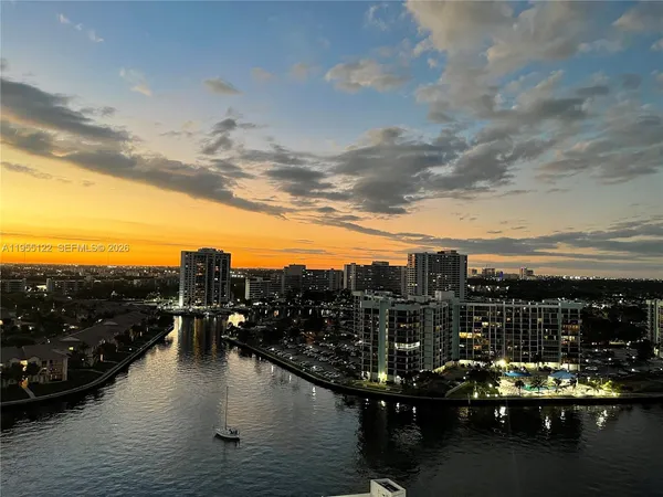 $2,925 | 3800 South Ocean Drive, Unit 1725, Hollywood, FL 33019