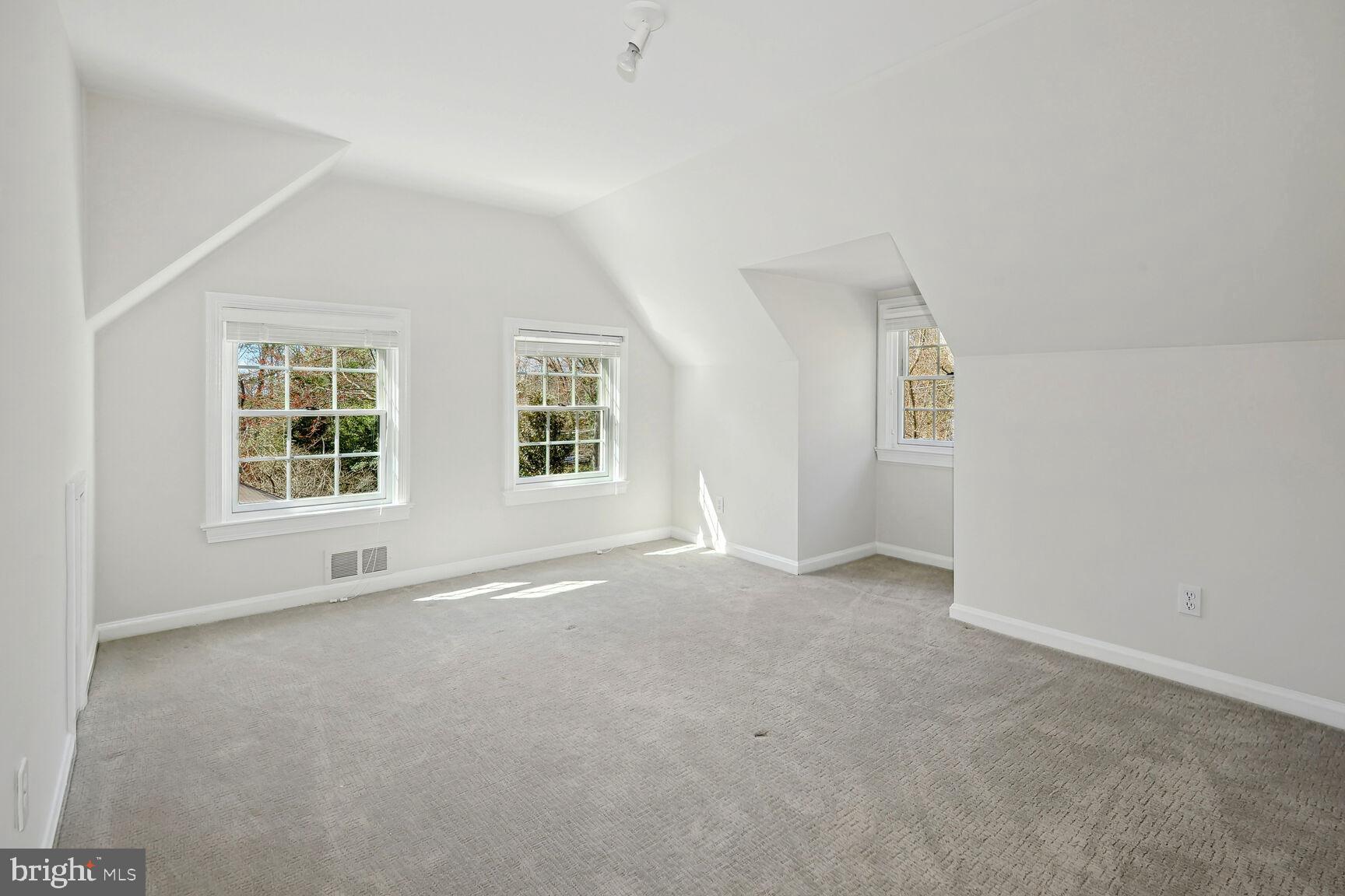 3019 Castle Road Falls Church, VA 22044 - Photo 18 of 34 Gallery Image 18