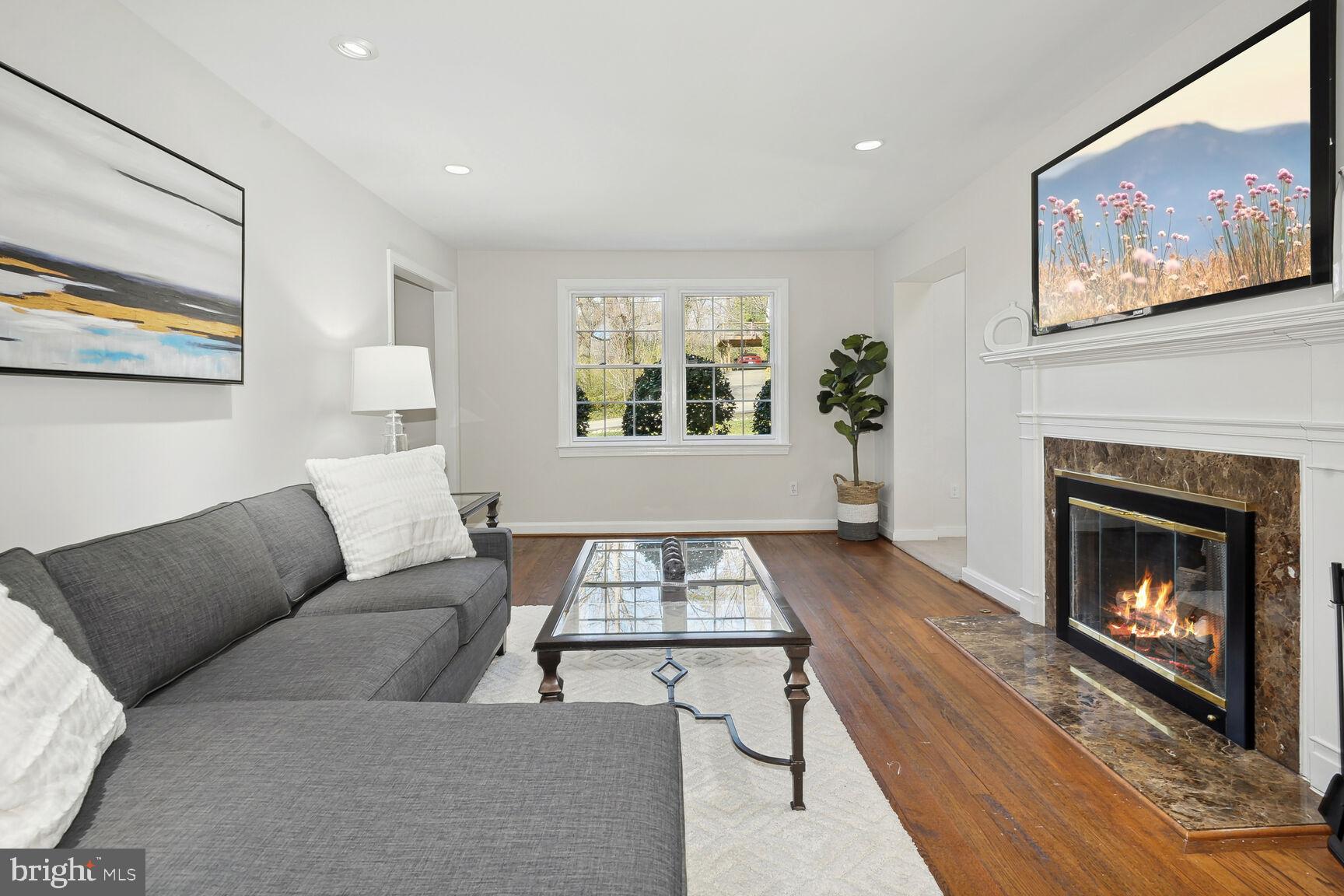 3019 Castle Road Falls Church, VA 22044 - Photo 6 of 34 Gallery Image 6