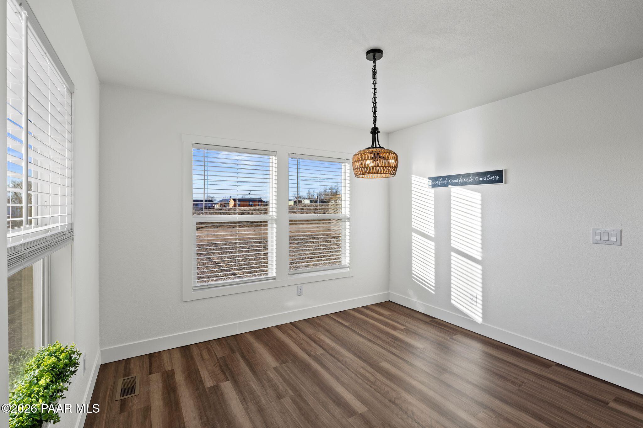 200 West Lake Louise Road Paulden, AZ 86334 - Photo 11 of 33 Dining Room