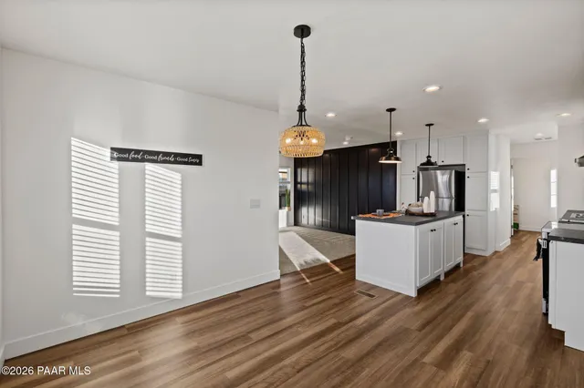 $279,550 | 200 West Lake Louise Road, Paulden, AZ 86334