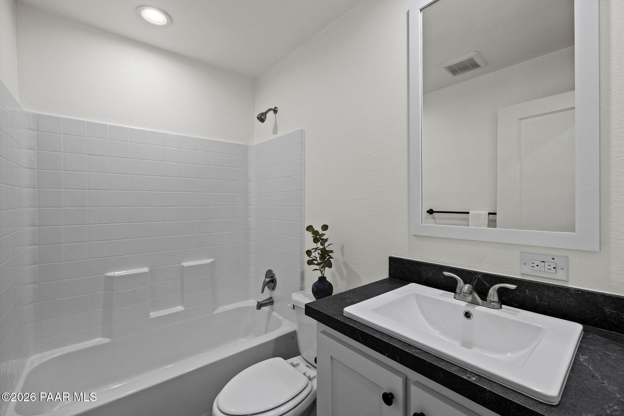 200 West Lake Louise Road Paulden, AZ 86334 - Photo 22 of 33 Full Bath