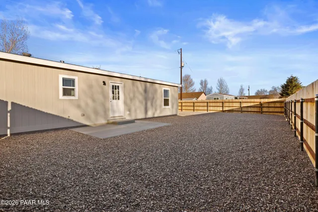 $279,550 | 200 West Lake Louise Road, Paulden, AZ 86334