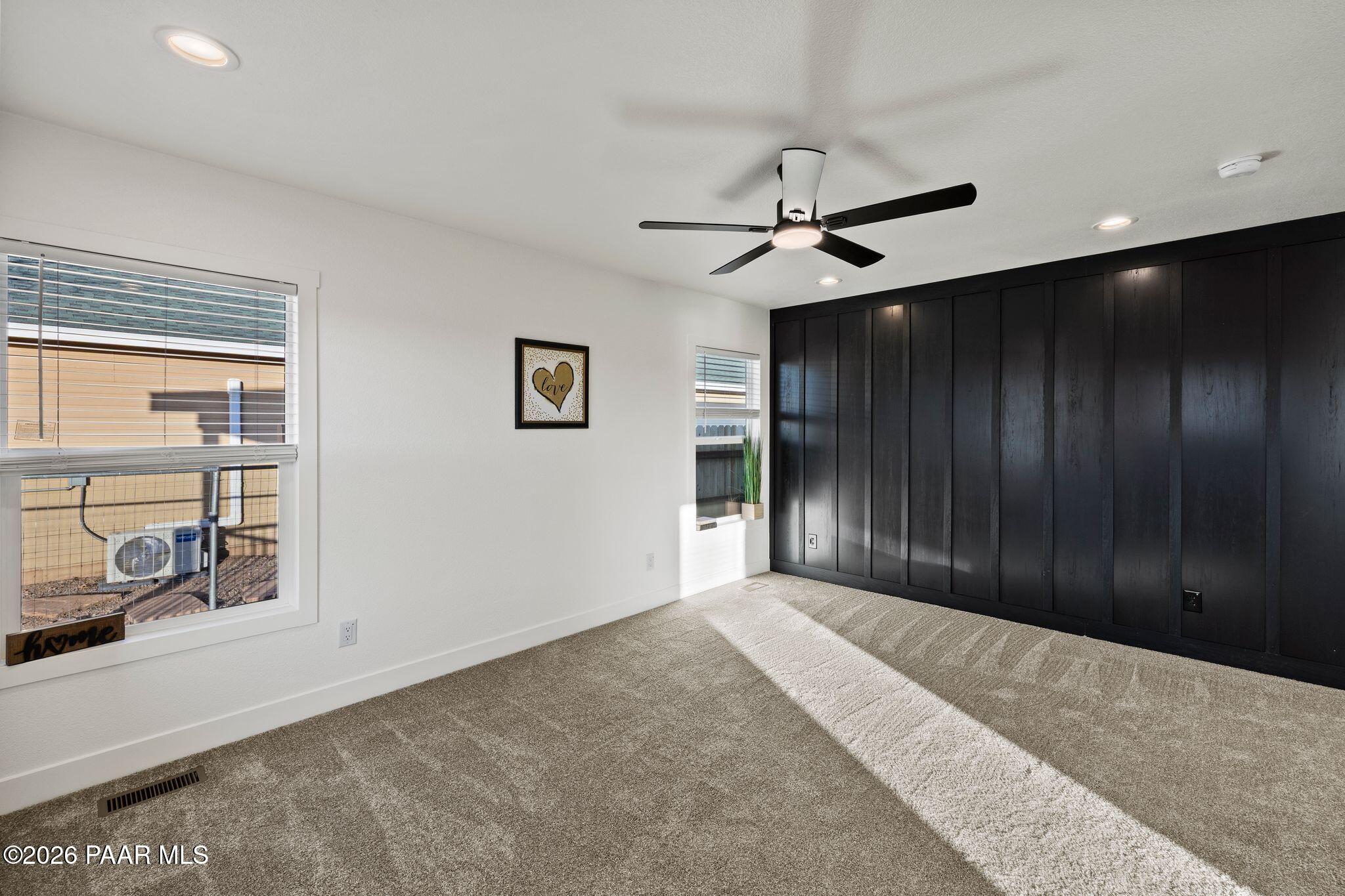200 West Lake Louise Road Paulden, AZ 86334 - Photo 6 of 33 Living Room