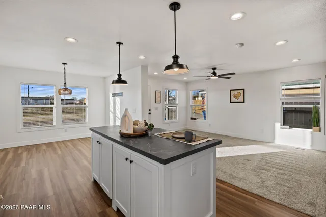 $279,550 | 200 West Lake Louise Road, Paulden, AZ 86334