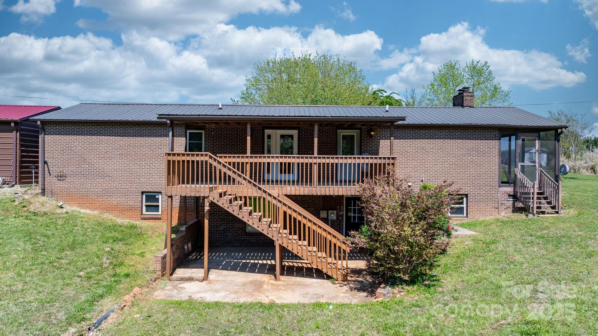 4815 Rifle Range Road Conover, NC 28613 - Photo 9 of 45