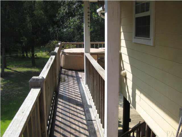 12334 Fernwood Circle Foley, AL 36535 - Photo 4 of 21 Back Deck