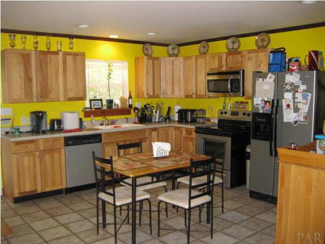 12334 Fernwood Circle Foley, AL 36535 - Photo 9 of 21 Kitchen