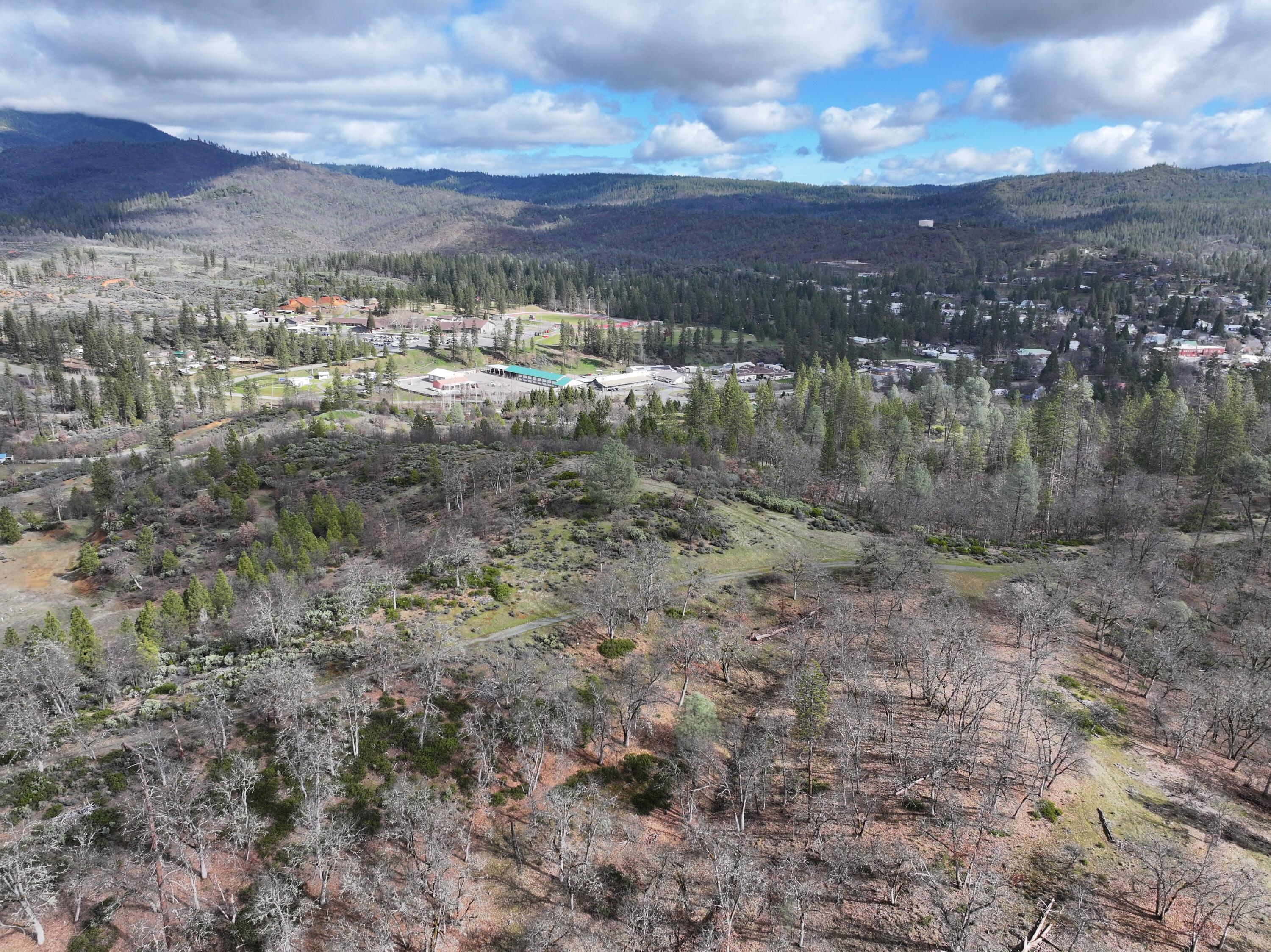 160 Trinco Road Weaverville, CA 96093 - Photo 12 of 51 a view of a city