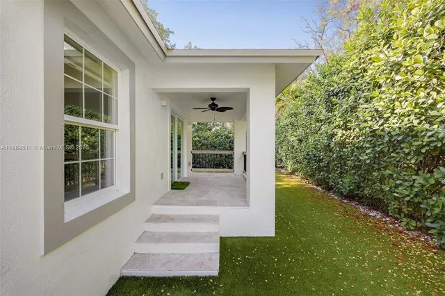 $5,500 | 3564 William Avenue, Coconut Grove, FL 33133