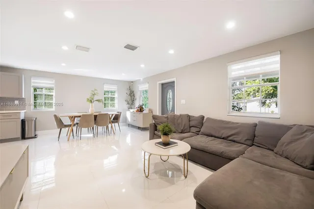 $5,500 | 3564 William Avenue, Coconut Grove, FL 33133