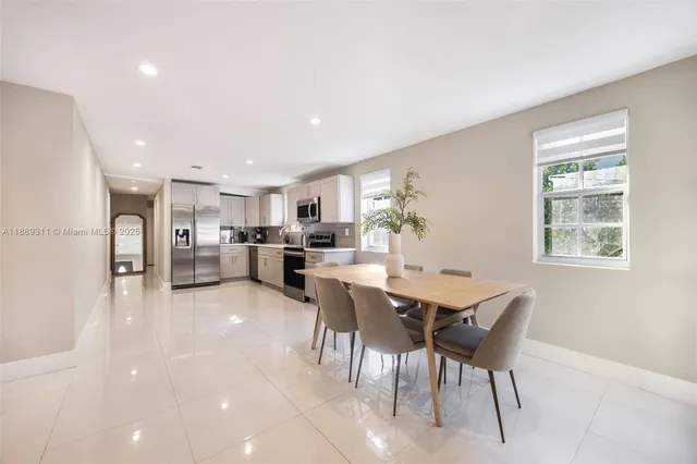 $5,500 | 3564 William Avenue, Coconut Grove, FL 33133