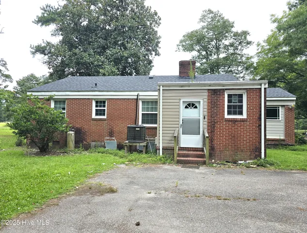 $144,000 | 105 South Vance Street, Whitakers, NC 27891