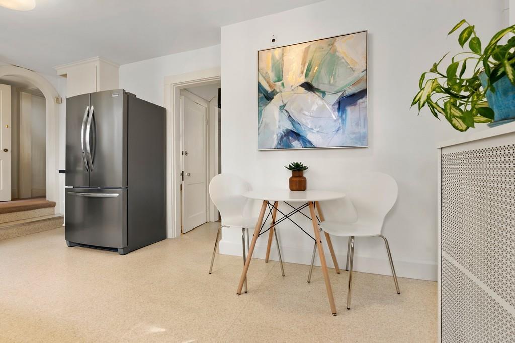 40 Royce Road Newton, MA 02459 - Photo 9 of 34