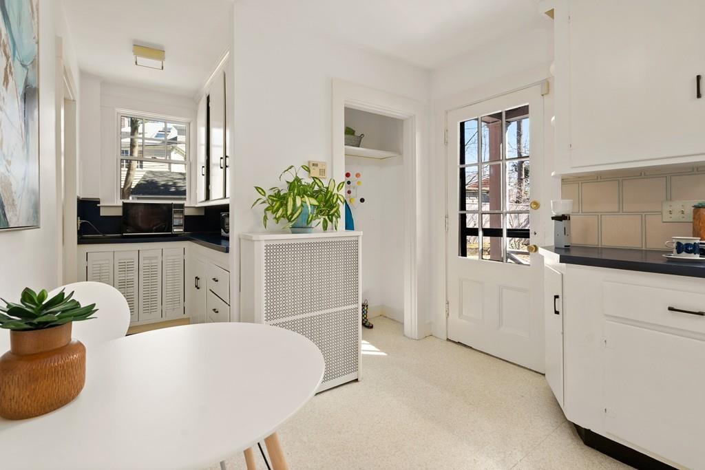 40 Royce Road Newton, MA 02459 - Photo 10 of 34