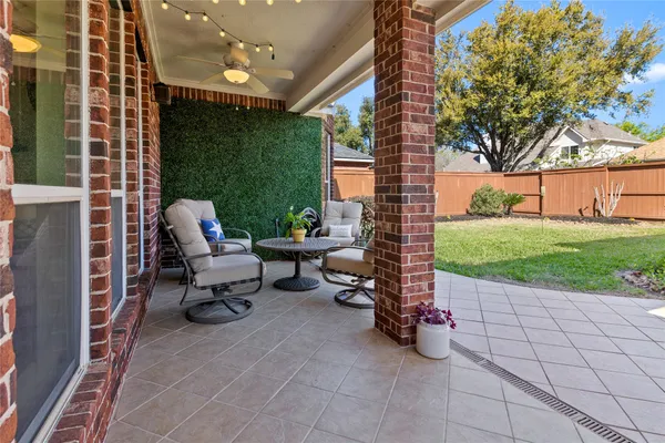 $450,000 | 12522 Clover Walk Lane, Houston, TX 77041