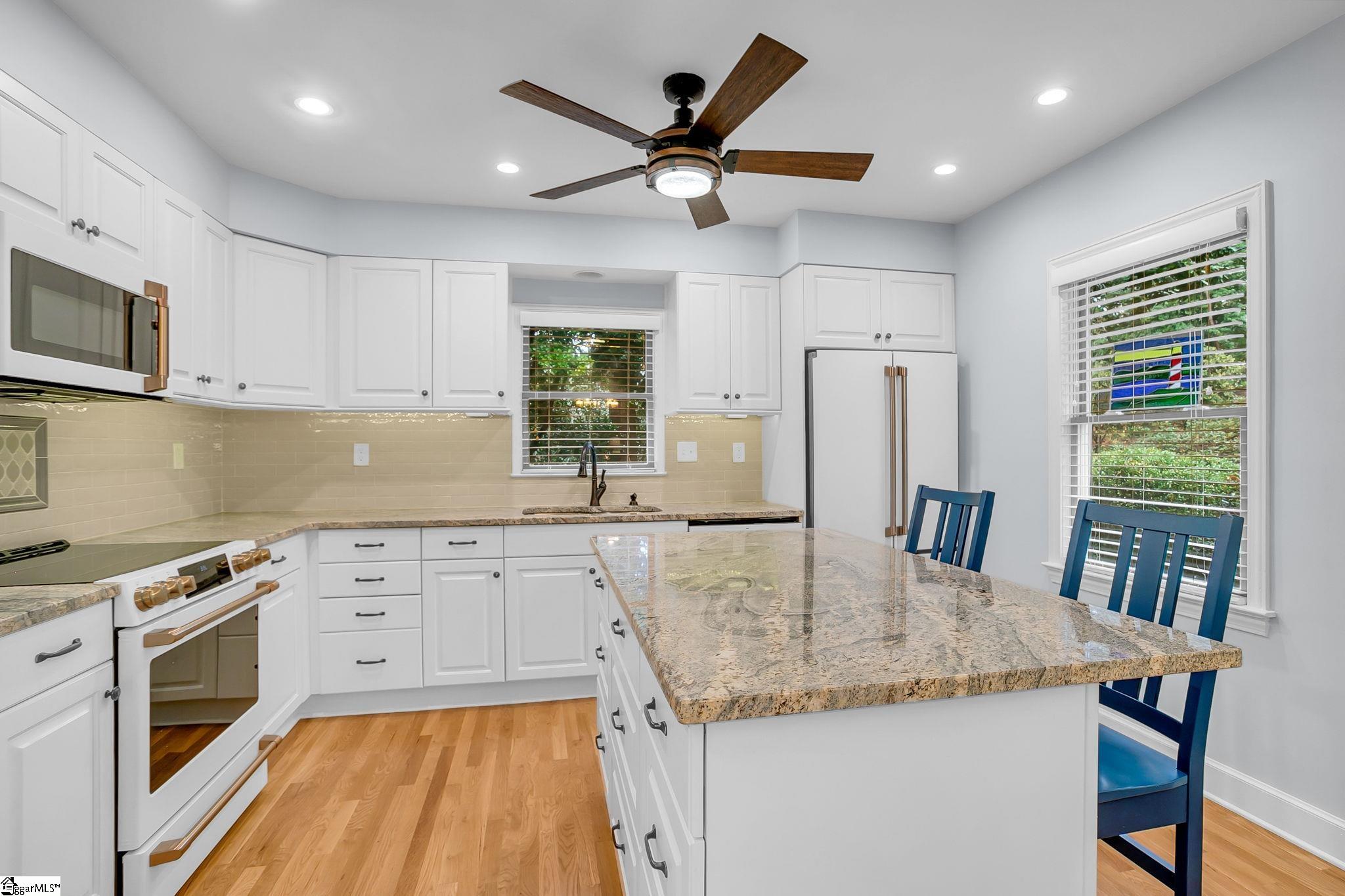 323 Chick Springs Road Greenville, SC 29609 - Photo 19 of 49