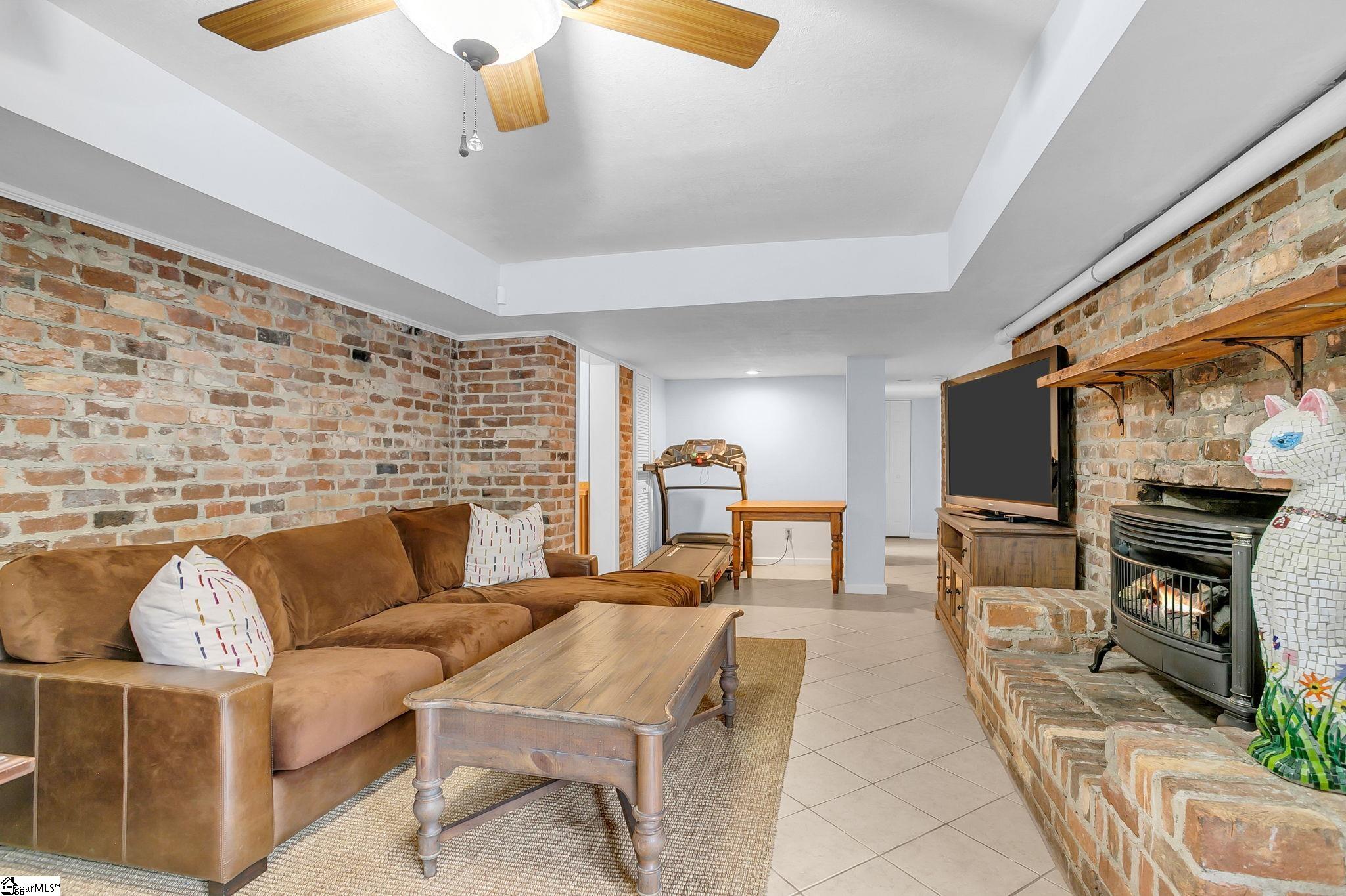 323 Chick Springs Road Greenville, SC 29609 - Photo 23 of 49