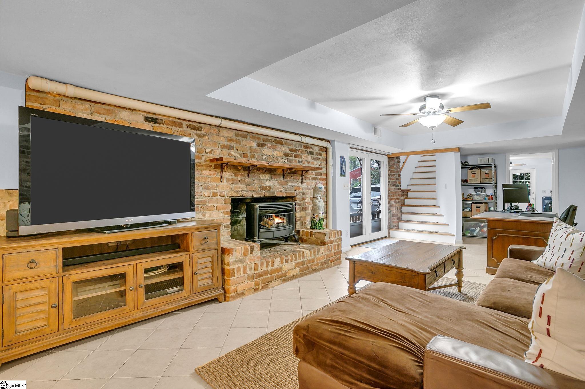 323 Chick Springs Road Greenville, SC 29609 - Photo 29 of 49