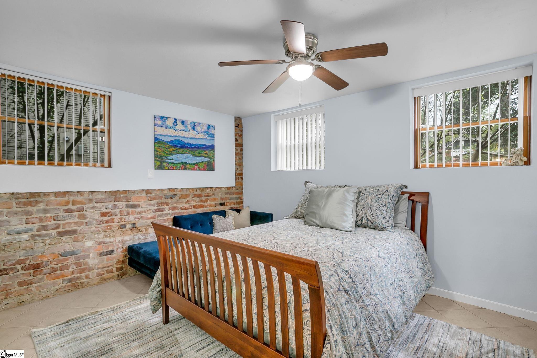 323 Chick Springs Road Greenville, SC 29609 - Photo 31 of 49