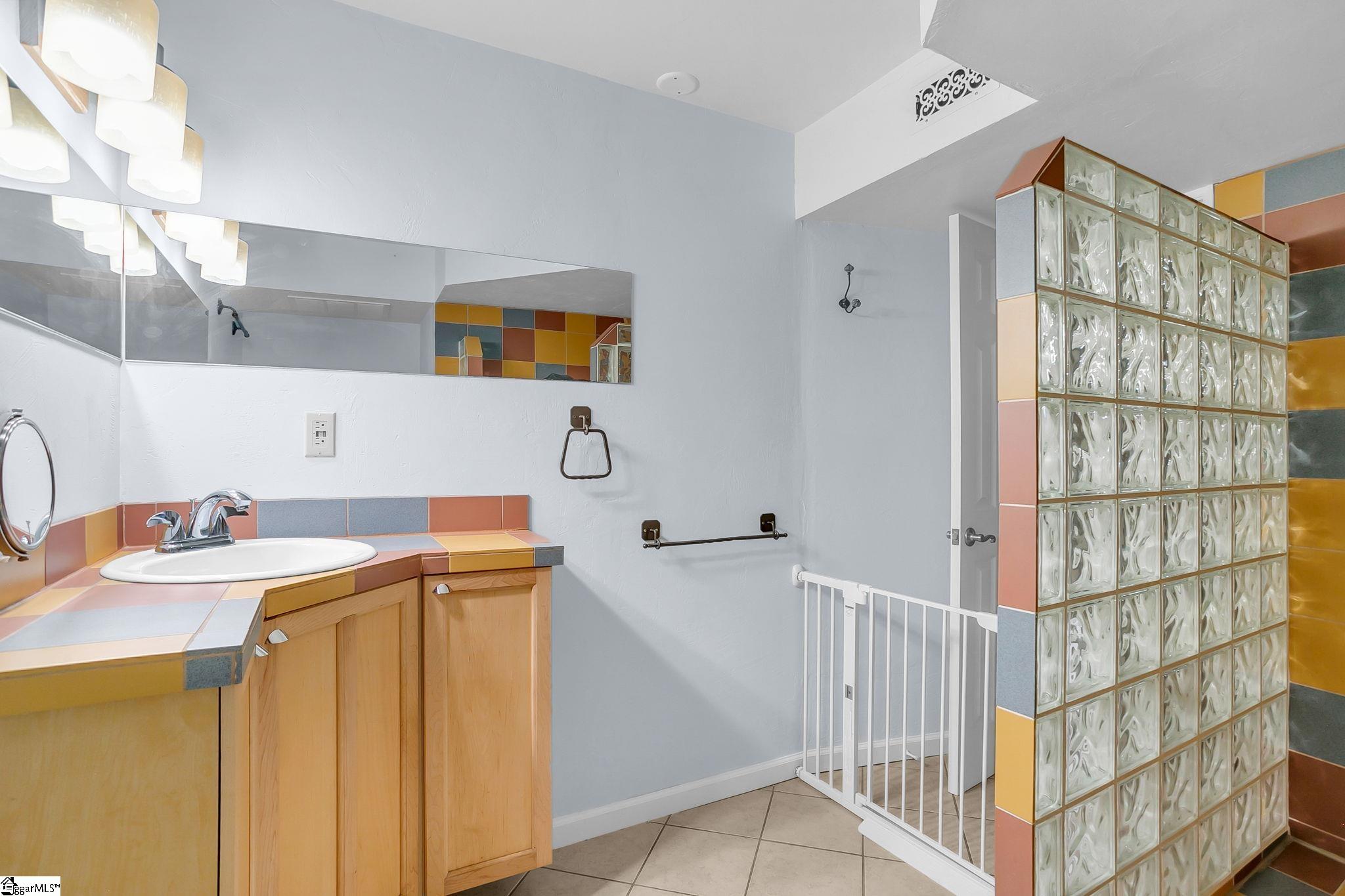 323 Chick Springs Road Greenville, SC 29609 - Photo 37 of 49