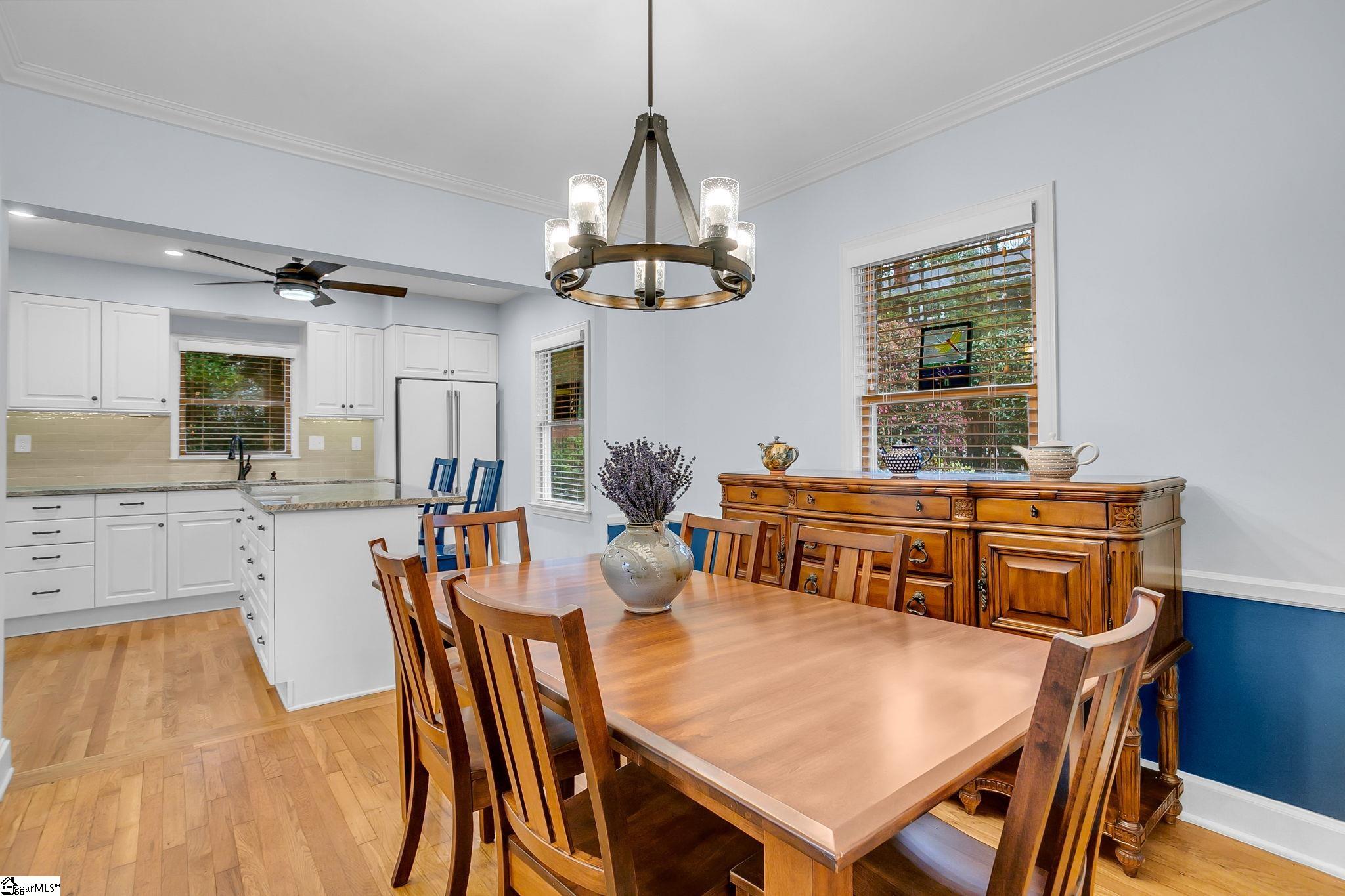 323 Chick Springs Road Greenville, SC 29609 - Photo 6 of 49