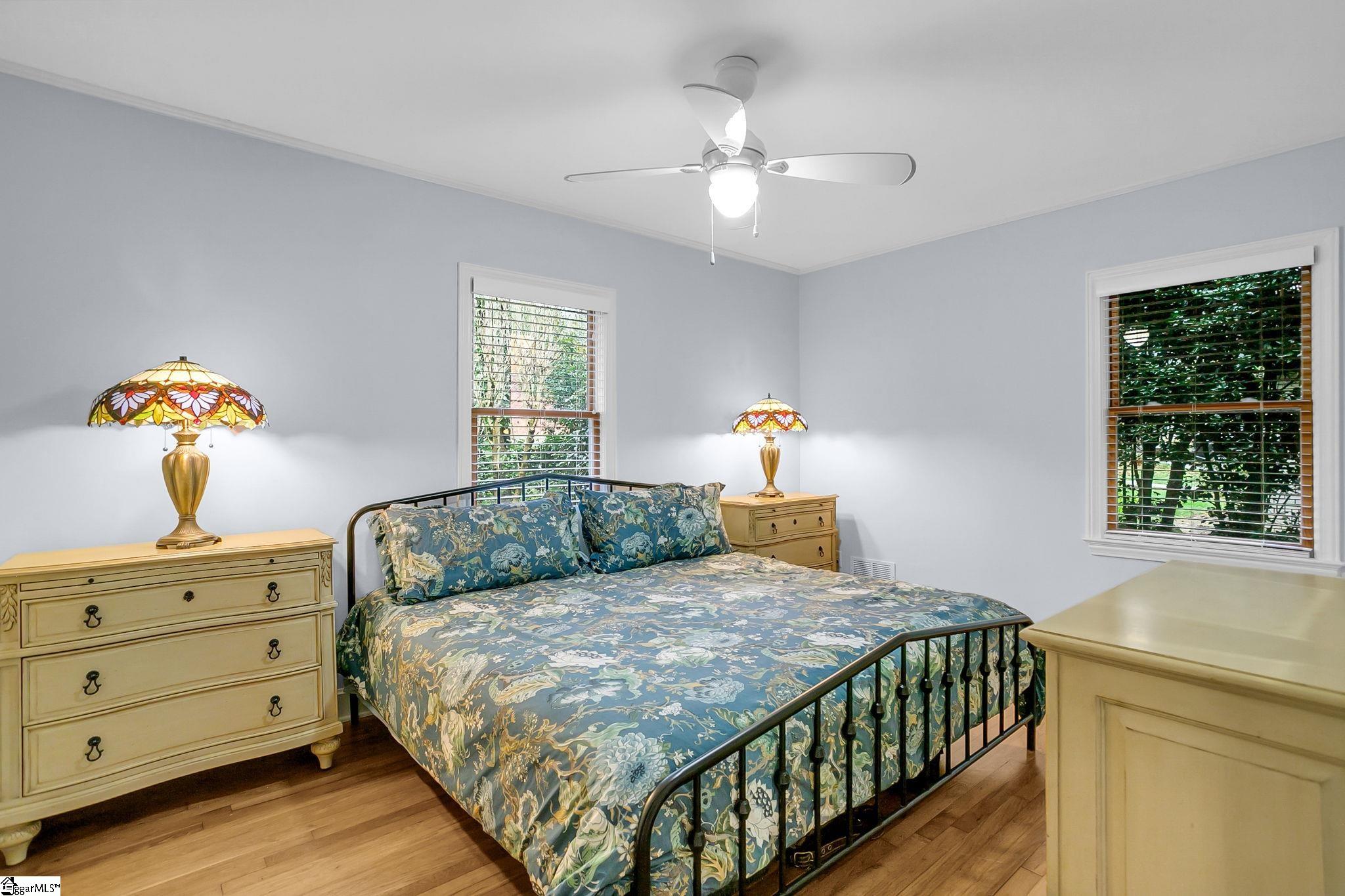 323 Chick Springs Road Greenville, SC 29609 - Photo 10 of 49