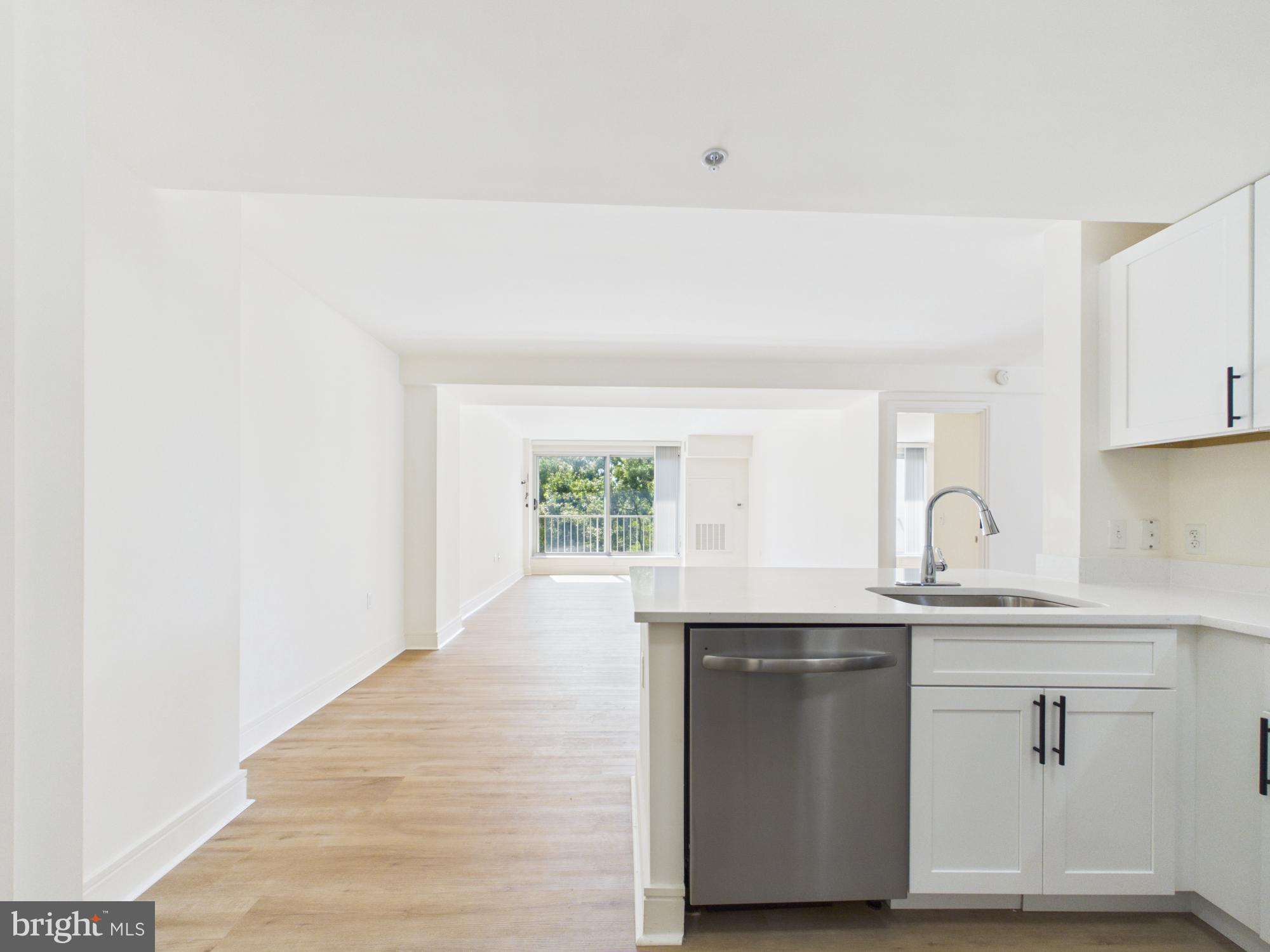 800 4th Street Southwest, Unit N701 Washington, DC 20024 - Photo 17 of 47