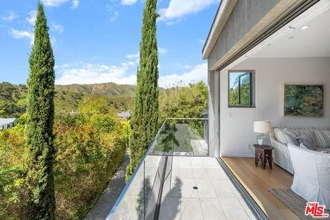 $5,995,000 | 13611 Bayliss Road, Los Angeles, CA 90049