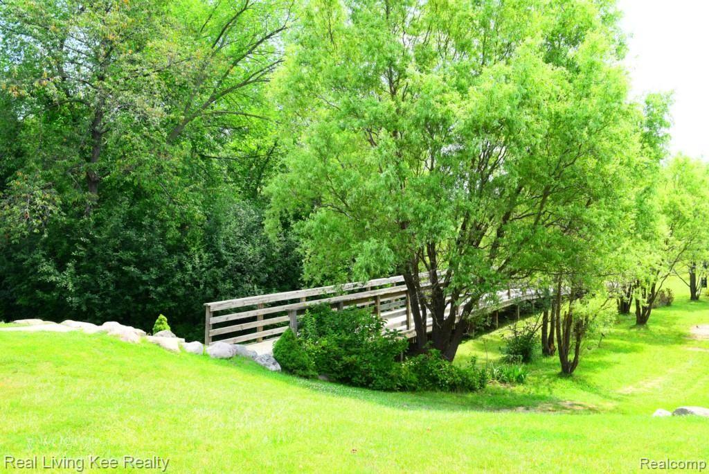 3438 Tremonte Circle Rochester, MI 48306 - Photo 17 of 23 beautiful complex w/ walking trails & pond