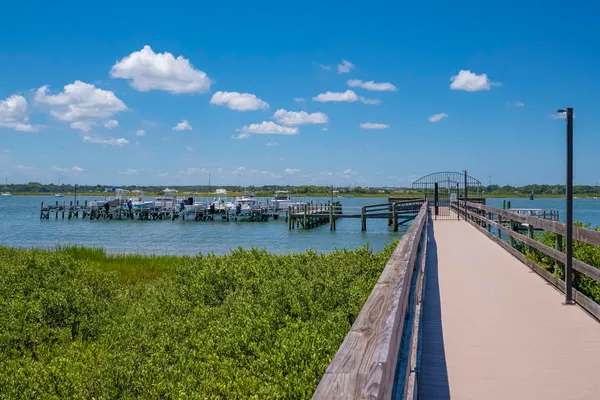 a view of a lake in a city