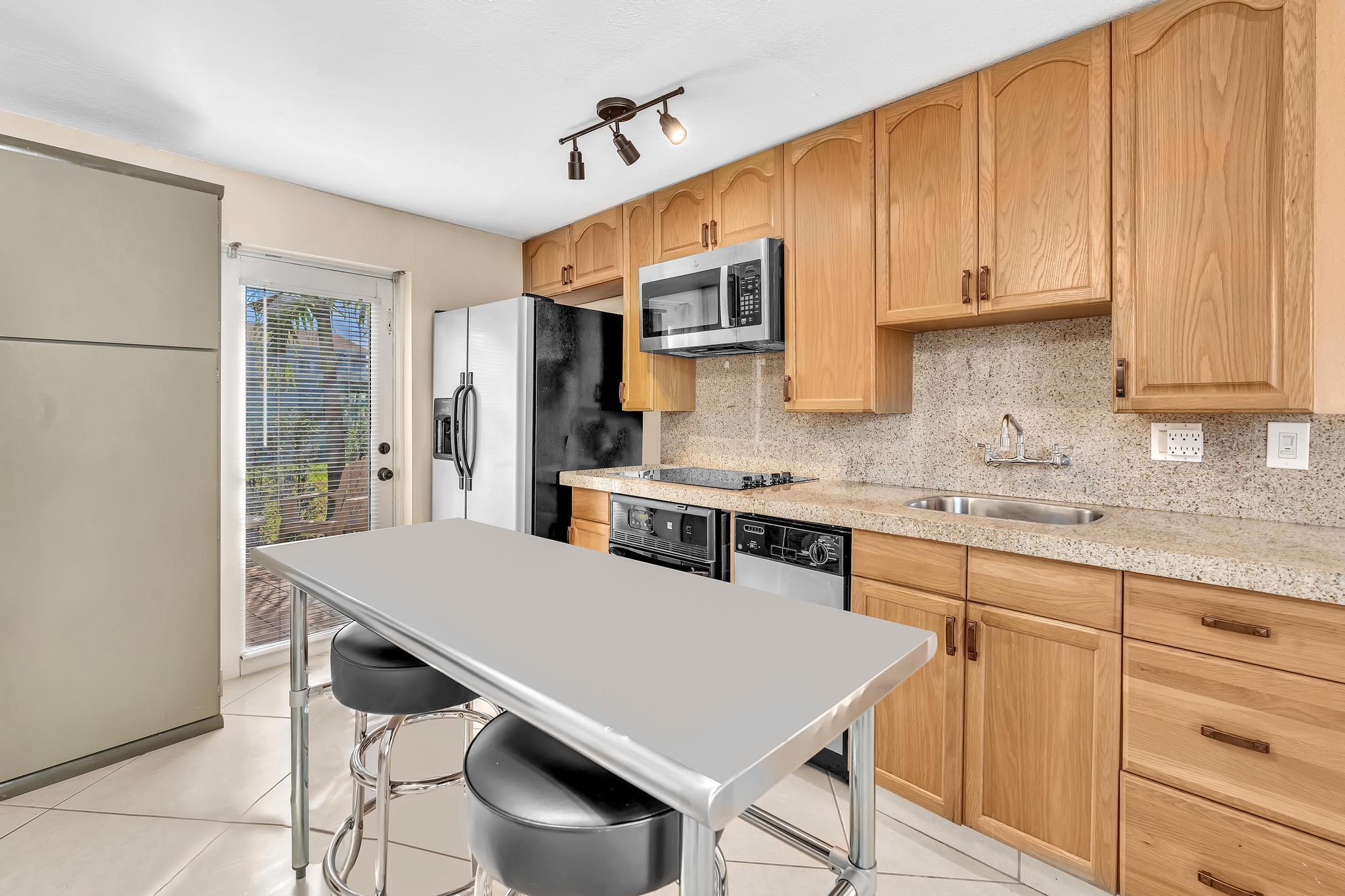 3998 Northwest 5th Avenue Boca Raton, FL 33431 - Photo 21 of 28 FPP00396
