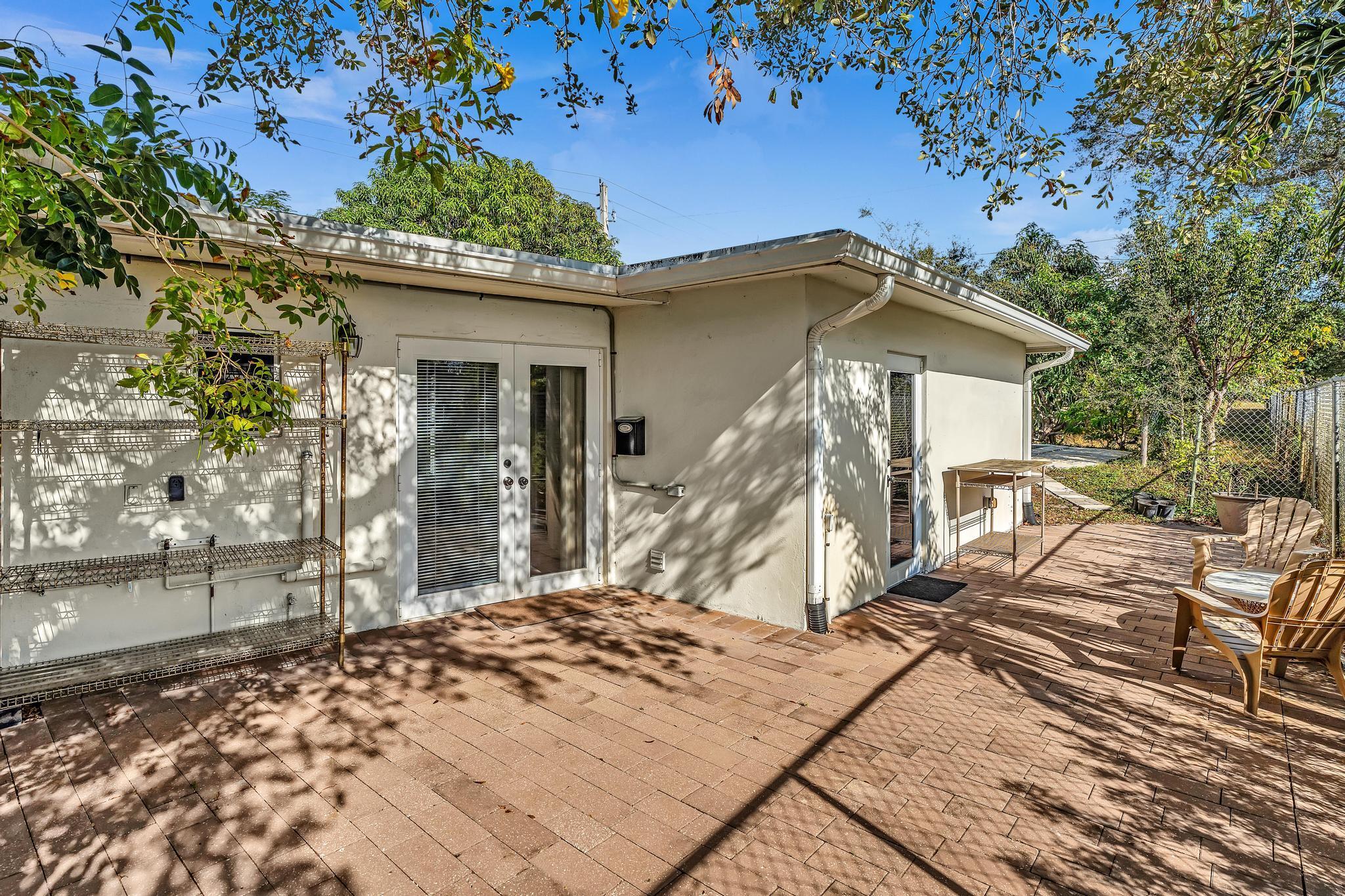 3998 Northwest 5th Avenue Boca Raton, FL 33431 - Photo 4 of 28 FPP00263