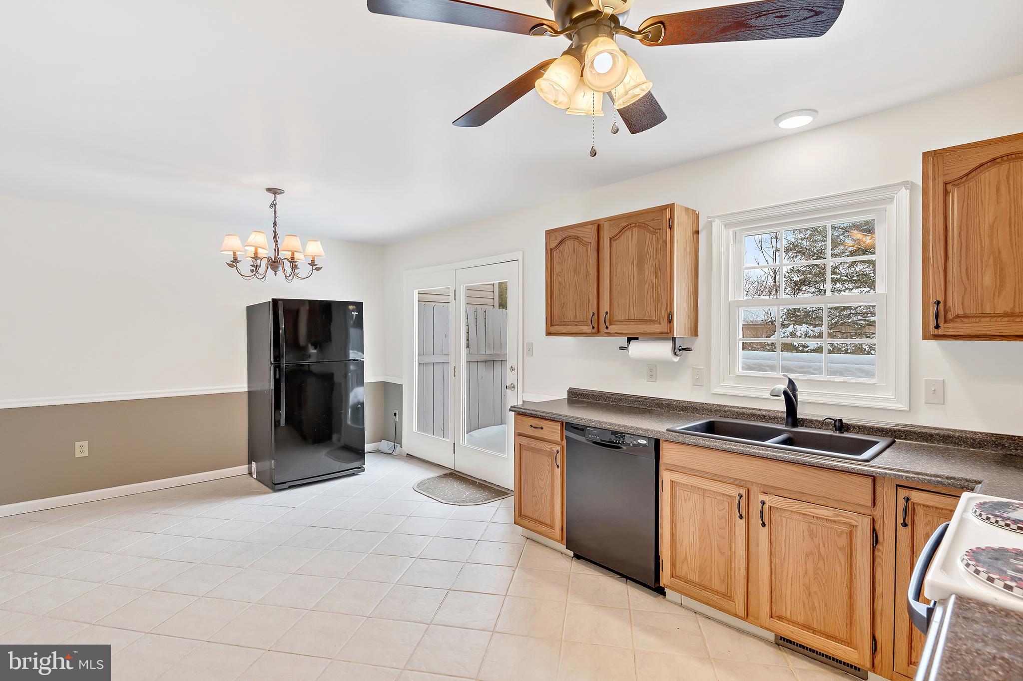56 Brookfield Road Lititz, PA 17543 - Photo 8 of 30