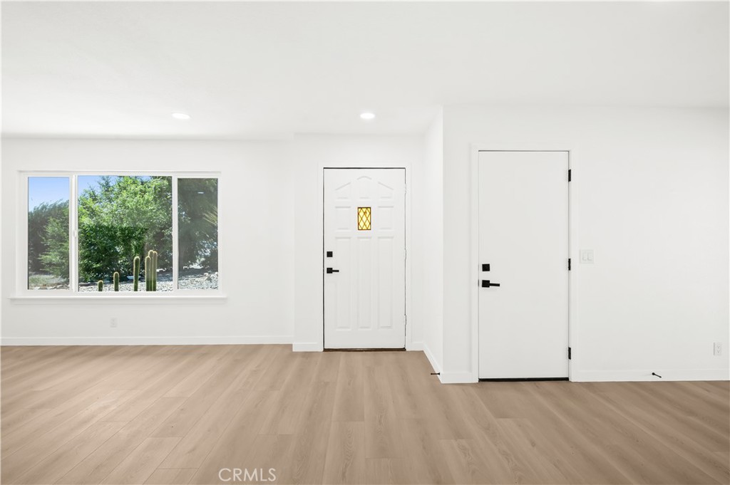 22031 Sauk Road Apple Valley, CA 92308 - Photo 15 of 45