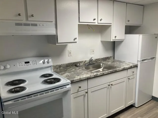 $1,180 | 21 Wells Street, Unit 301, Saratoga Springs, NY 12866