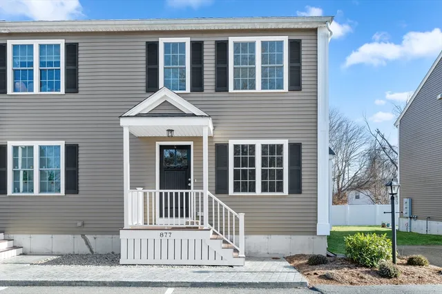 $550,000 | 877 Brockton Avenue, Unit 877, Abington, MA 02351