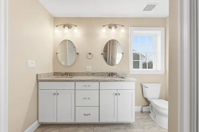 $550,000 | 877 Brockton Avenue, Unit 877, Abington, MA 02351