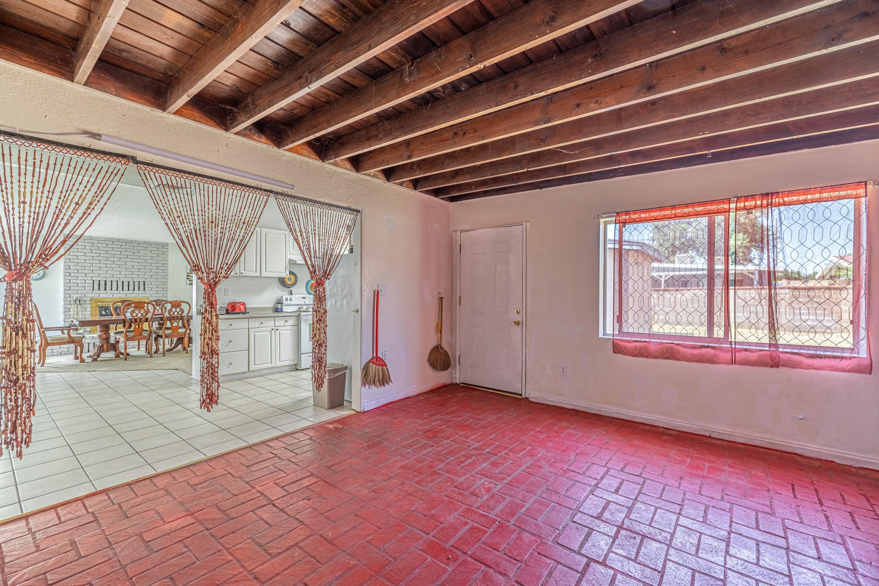 1035 Valiant Street Lancaster, CA 93534 - Photo 11 of 21 JMY_5320-HDR