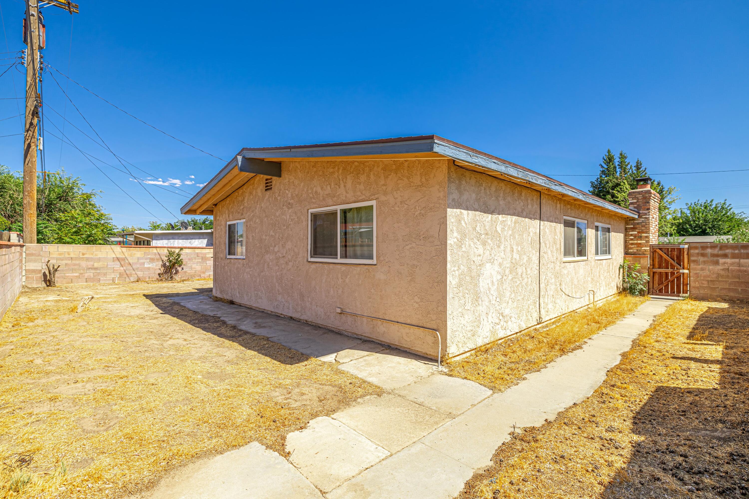 1035 Valiant Street Lancaster, CA 93534 - Photo 21 of 21 JMY_5372-HDR
