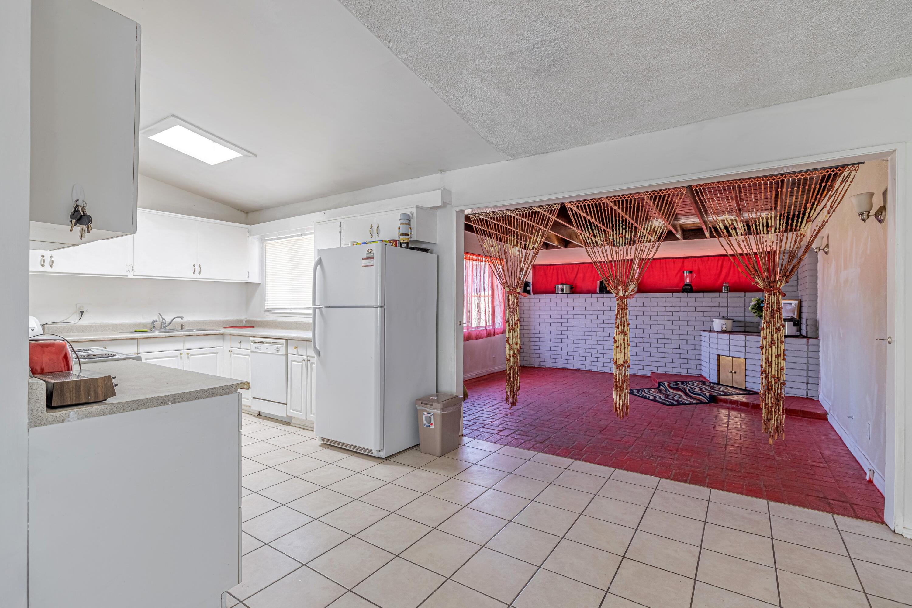 1035 Valiant Street Lancaster, CA 93534 - Photo 6 of 21 JMY_5295-HDR