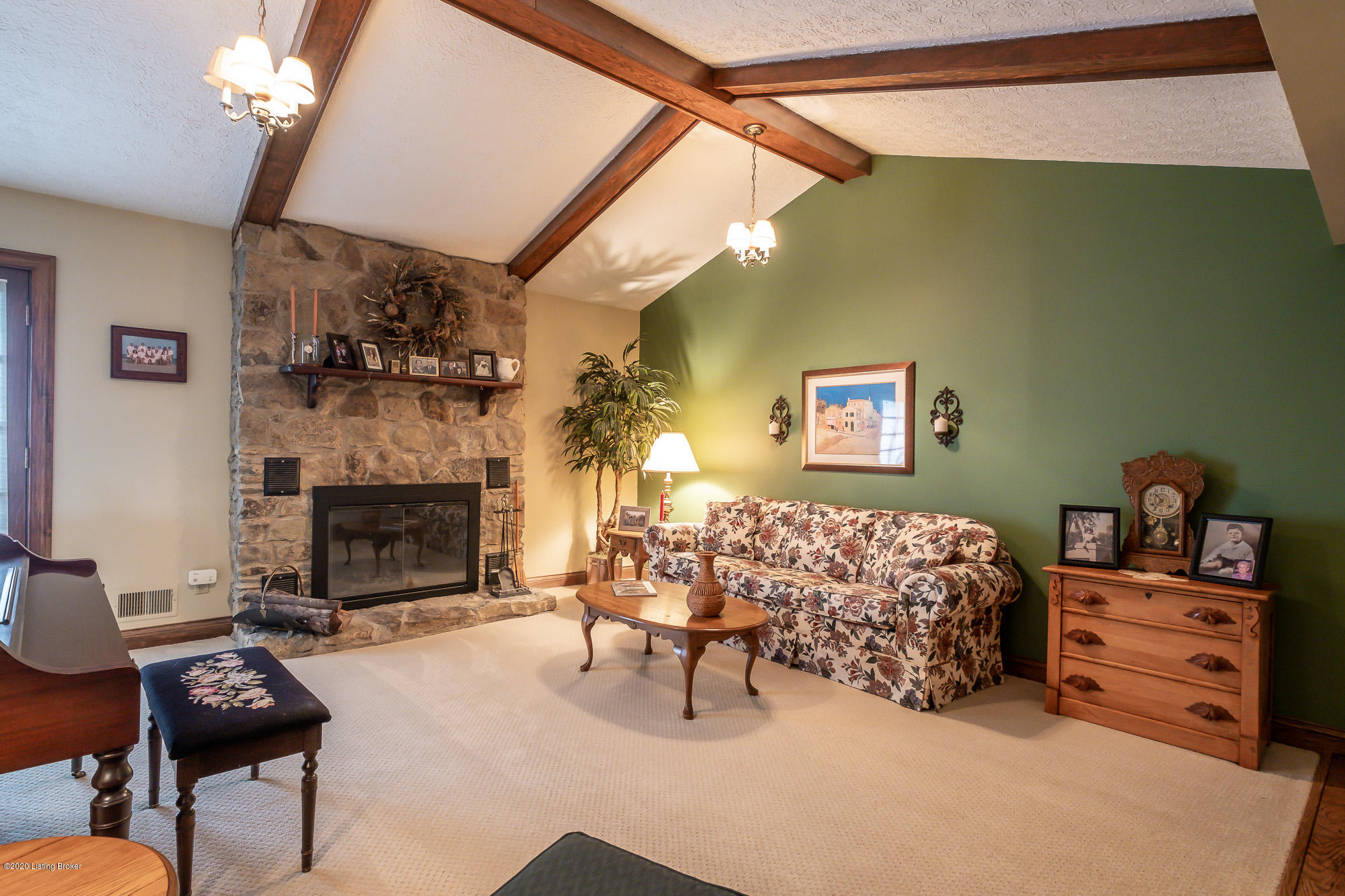 16320 Dry Ridge Road Louisville, KY 40299 - Photo 4 of 50 Small-2