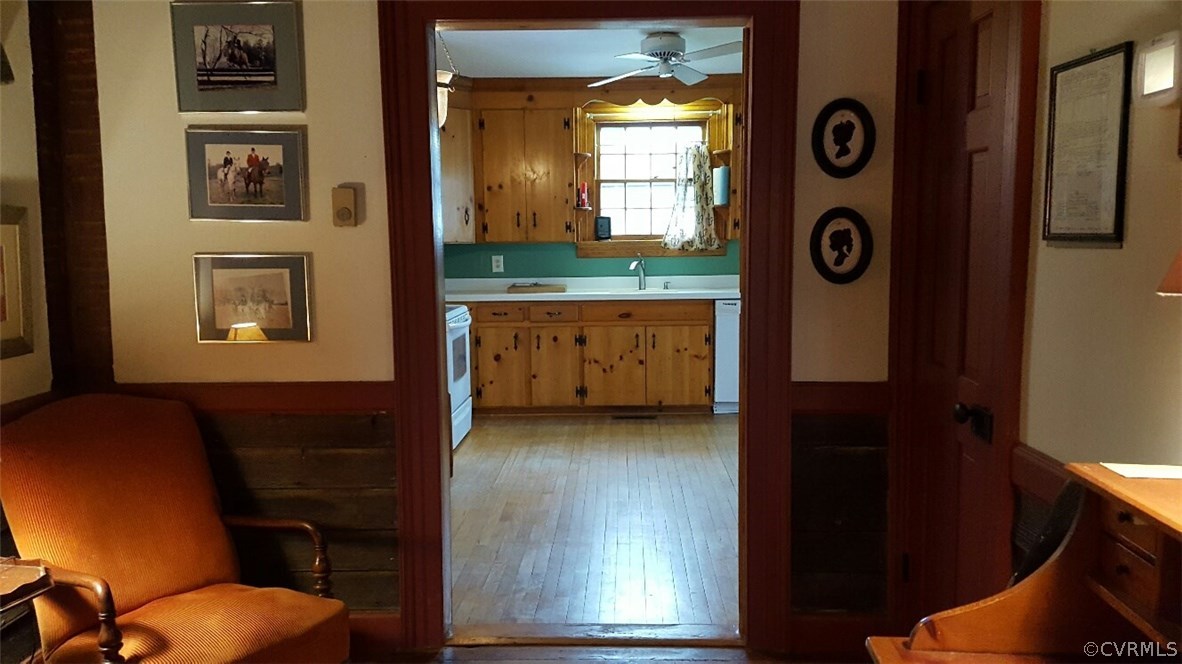 3170 Duke Road Powhatan, VA 23139 - Photo 11 of 27 sitting room between dining room and kitchen