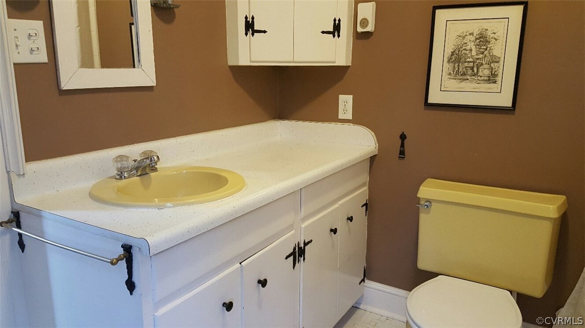 3170 Duke Road Powhatan, VA 23139 - Photo 17 of 27 Full bath up, with tub/shower